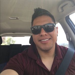 Meet your Posher, Alex